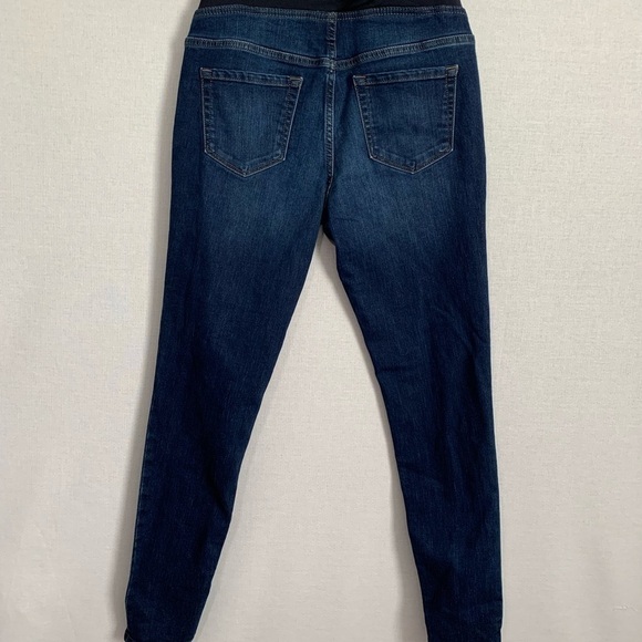 Ingrid & Isabel Maternity |Size 2/26R| Skinny Entubado Jeans w/ Crossover Panel - Picture 7 of 10